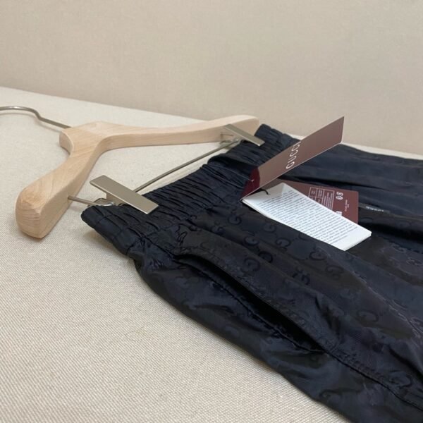 GUCCI PANTALONCINO NERO - Image 2