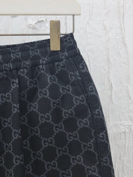 GUCCI PANTALONCINO NERO - Image 4