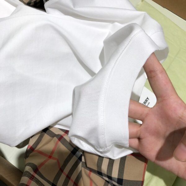BURBERRY T SHIRT BIANCA - Image 2