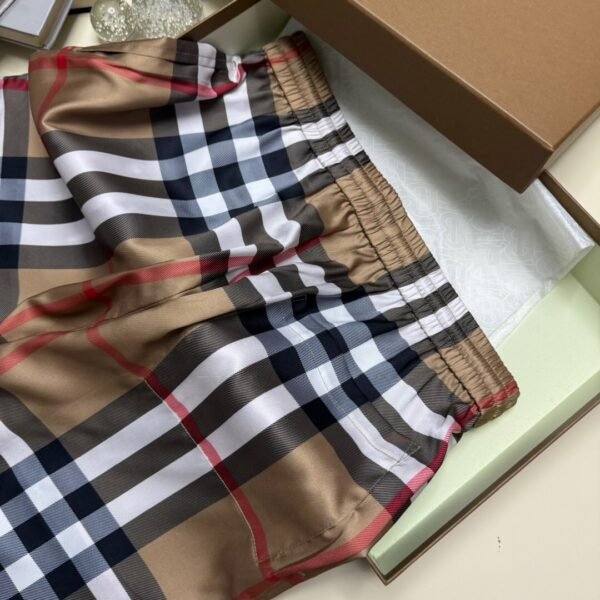 BURBERRY PANTALONCINO - Image 7