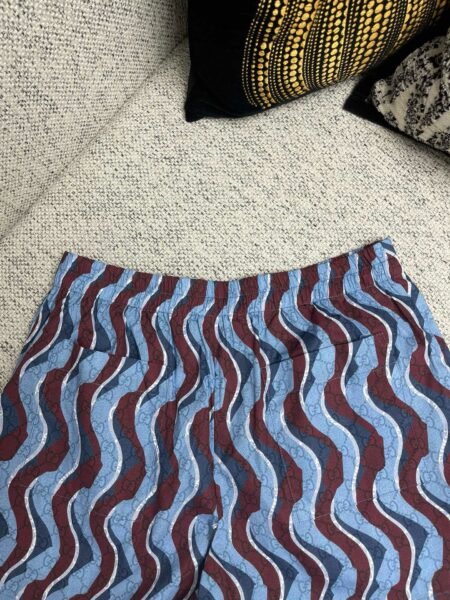 GUCCI PANTALONCINO CELESTE E BORDEAUX - Image 7