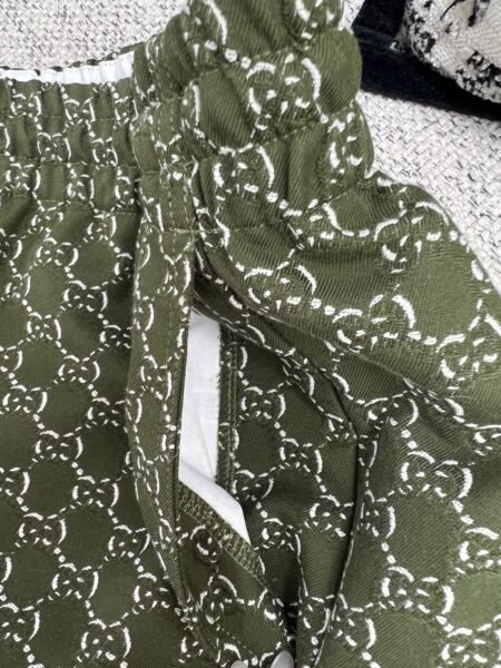 GUCCI PANTALONCINO VERDE - Image 2