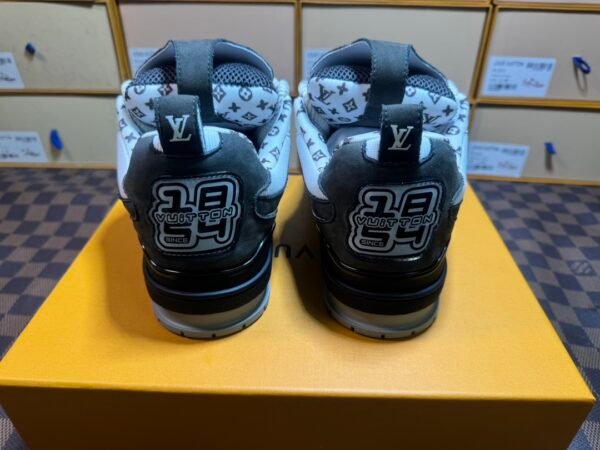 LV SKATE NERE SCAMOSCIATE - Image 2