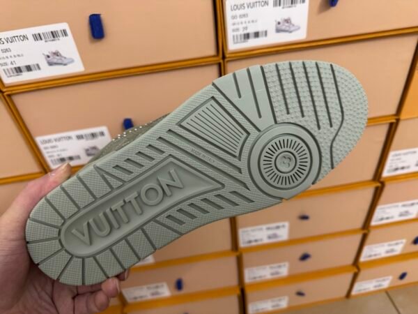 LV TRAINERS - Image 2