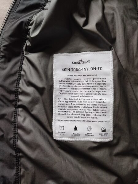 STONE ISLAND GIUBBINO 43831 SKIN TOUCH PACKABLE NERO - Image 5