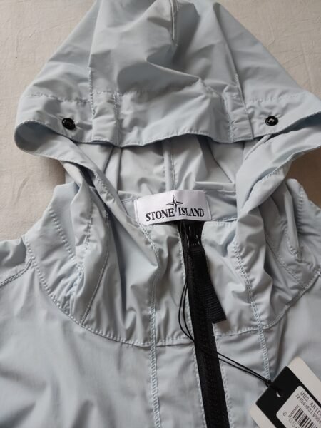 STONE ISLAND GIUBBINO 43831 SKIN TOUCH PACKABLE SKY COLOR - Image 3