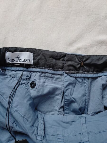 STONE ISLAND PANTALONCINO L0803 STRETCH COTTON CARGO BLU CHIARO - Image 7