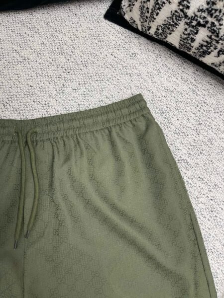 GUCCI PANTALONCINO VERDE - Image 2
