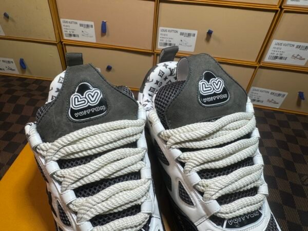 LV SKATE NERE SCAMOSCIATE - Image 3