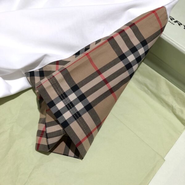 BURBERRY T SHIRT BIANCA - Image 4