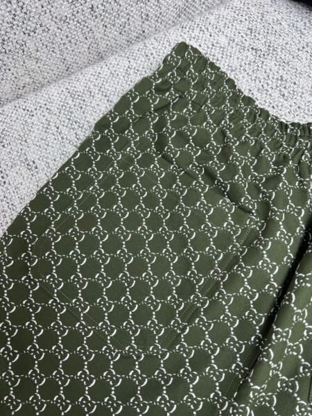 GUCCI PANTALONCINO VERDE - Image 4