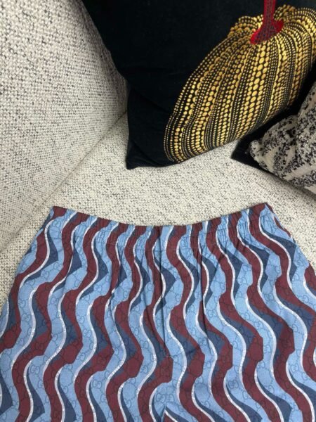 GUCCI PANTALONCINO CELESTE E BORDEAUX - Image 2
