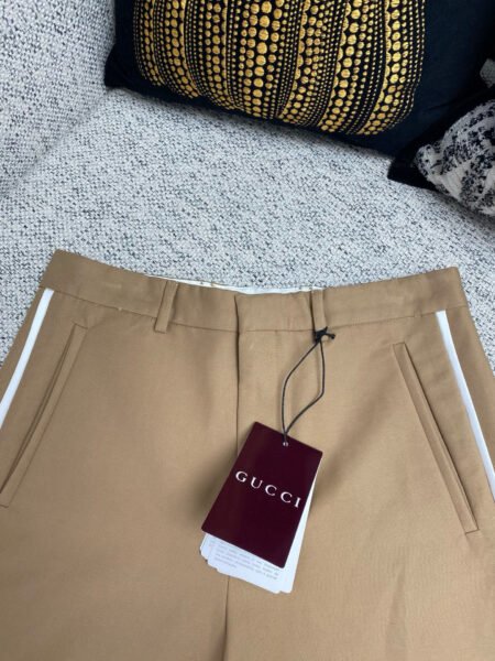 GUCCI PANTALONCINO BEIGE - Image 4