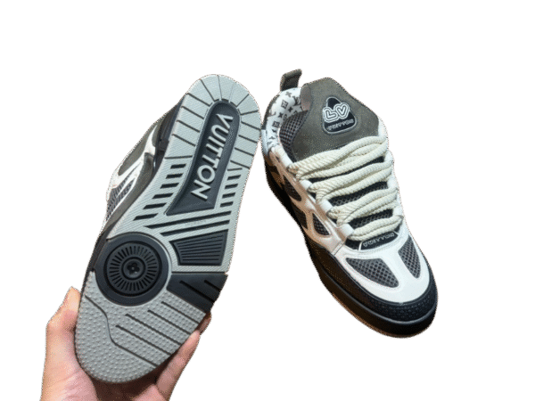 LV SKATE NERE SCAMOSCIATE