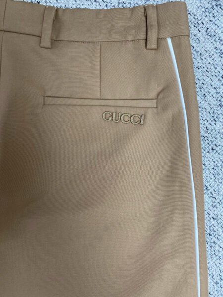 GUCCI PANTALONCINO BEIGE - Image 6