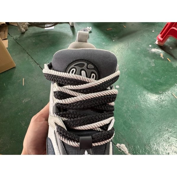 LV SKATE NERE E BIANCHE - Image 5