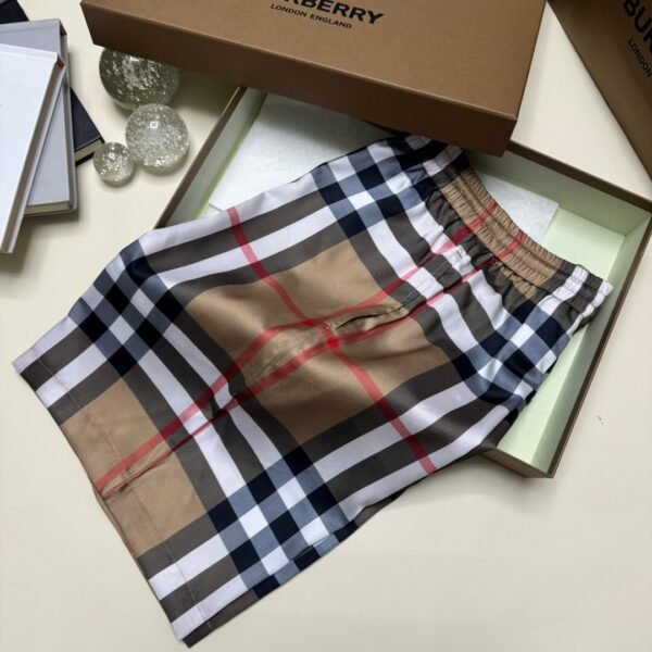 BURBERRY PANTALONCINO - Image 10