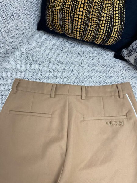 GUCCI PANTALONCINO BEIGE - Image 7