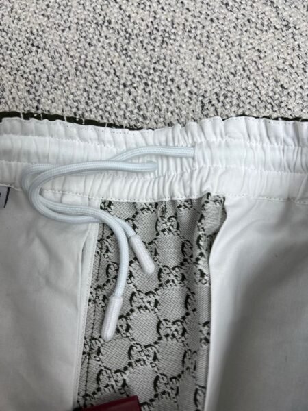 GUCCI PANTALONCINO VERDE - Image 10