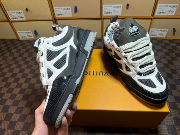 LV SKATE NERE SCAMOSCIATE - Image 7
