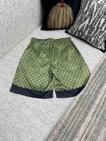 GUCCI PANTALONCINO VERDE - Image 6