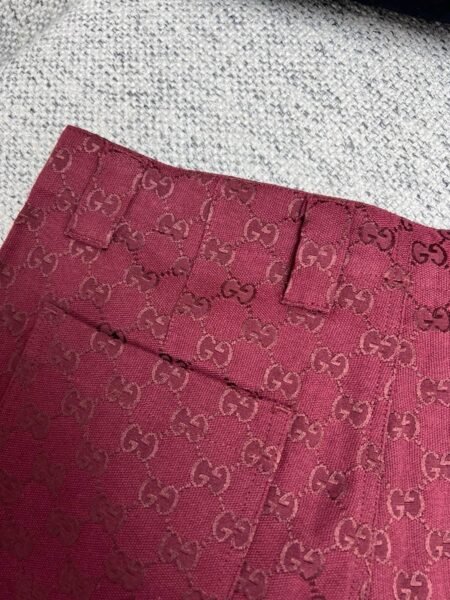 GUCCI PANTALONCINO BORDEAUX - Image 9