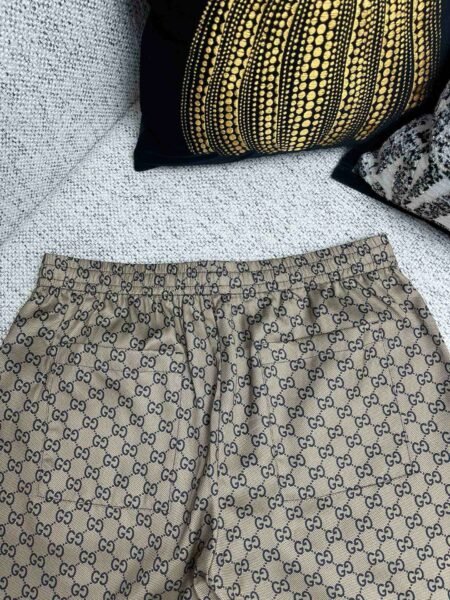 GUCCI PANTALONCINO MARRONE - Image 9