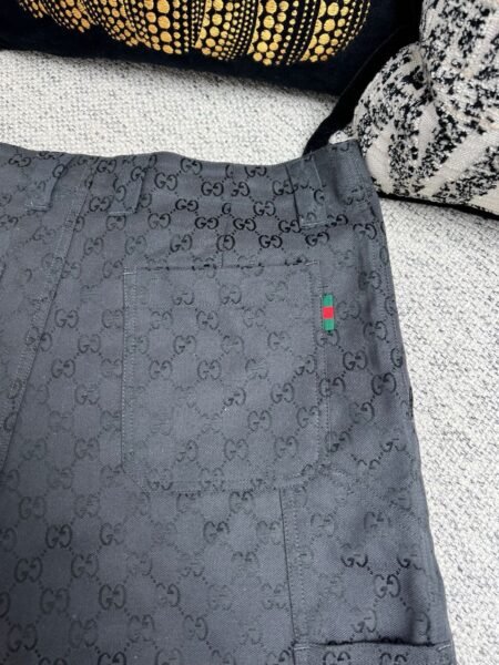 GUCCI PANTALONCINO NERO - Image 9