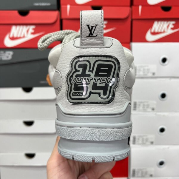 LV SKATE GRIGIE - Image 17