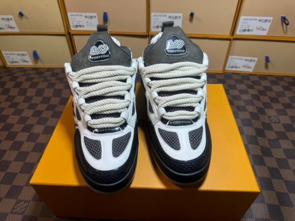 LV SKATE NERE SCAMOSCIATE - Image 9