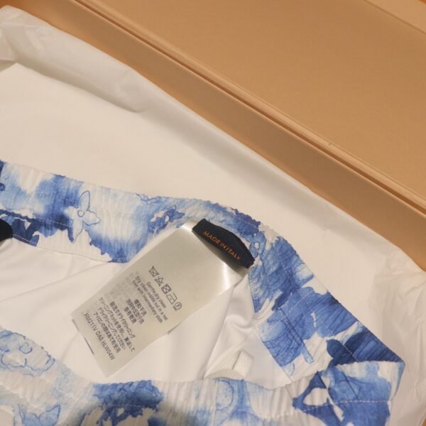LOUIS VUITTON PANTALONCINO CELESTE - Image 2