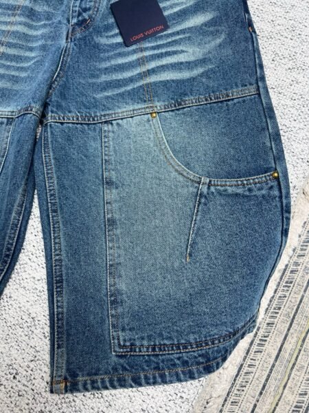 LOUIS VUITTON PANTALONCINO COLOR JEANS - Image 5