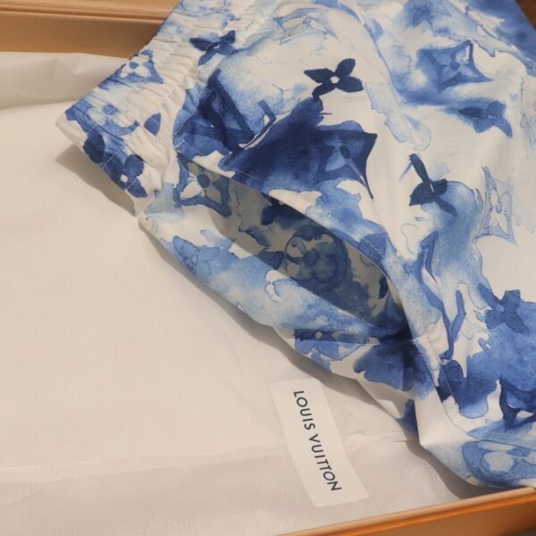 LOUIS VUITTON PANTALONCINO CELESTE - Image 5