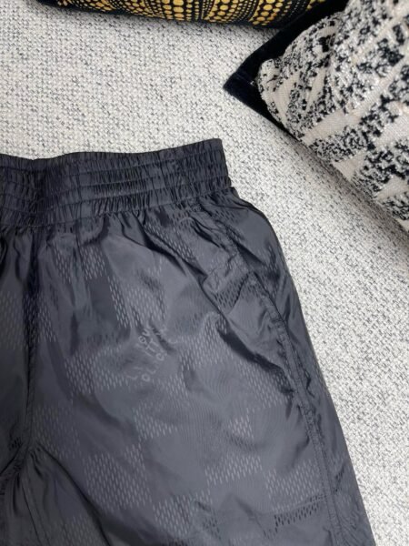 LOUIS VUITTON PANTALONCINO NERO - Image 7