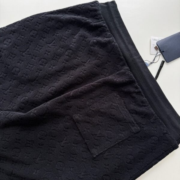 LOUIS VUITTON PANTALONCINO NERO - Image 2