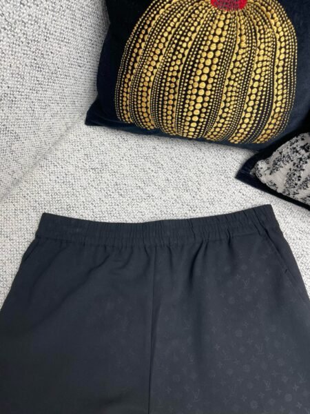 LOUIS VUITTON PANTALONCINO NERO - Image 8