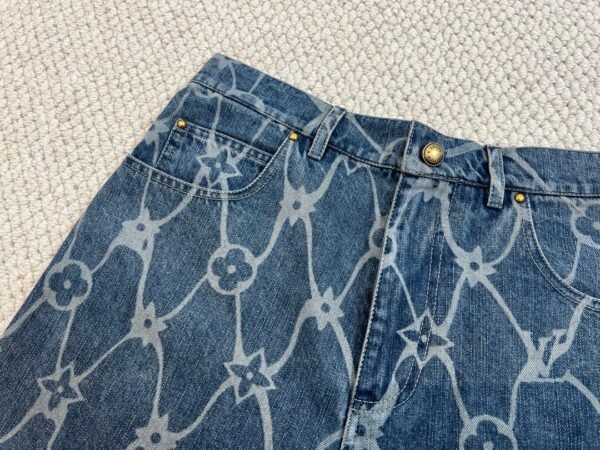 LOUIS VUITTON PANTALONCINO - Image 2