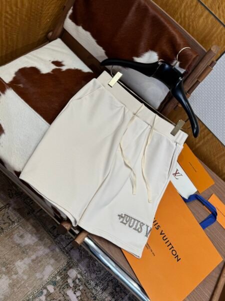 LOUIS VUITTON PANTALONCINO CREMA - Image 7