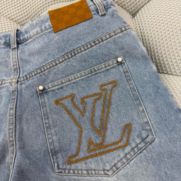 LOUIS VUITTON PANTALONCINO COLOR JEANS - Image 6