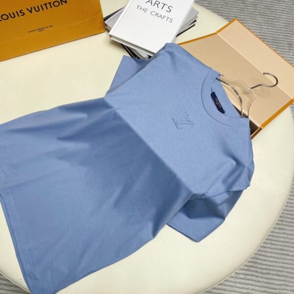 LOUIS VUITTON T SHIRT CELESTE - Image 8