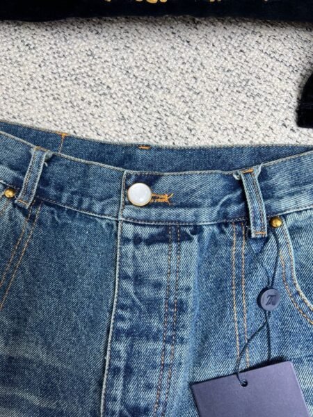 LOUIS VUITTON PANTALONCINO COLOR JEANS - Image 3