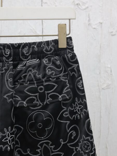 LOUIS VUITTON PANTALONCINO NERO - Image 2