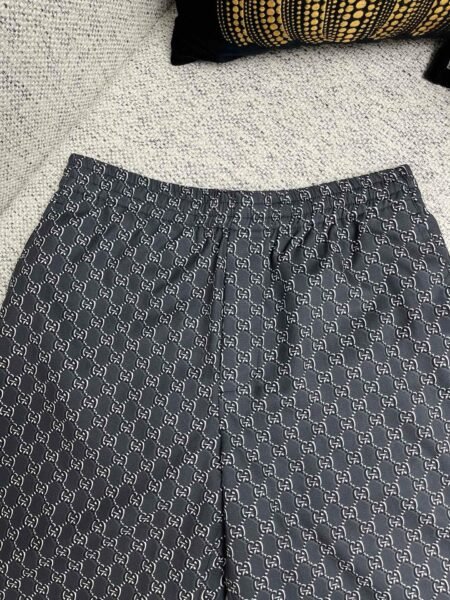 GUCCI PANTALONCINO NERO - Image 8