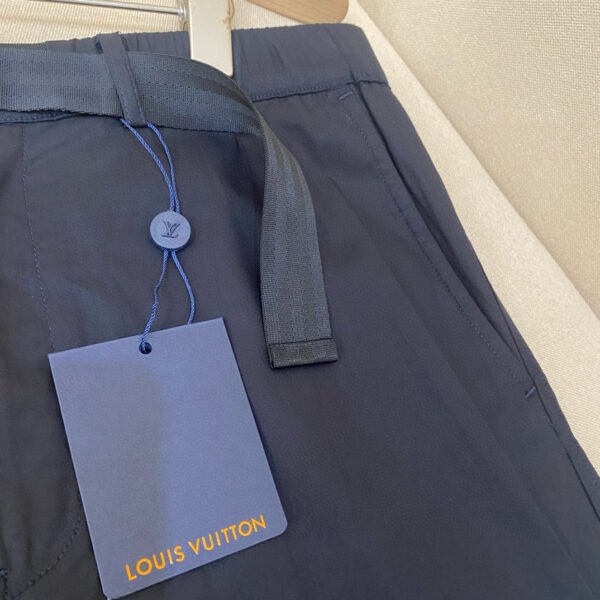 LOUIS VUITTON PANTALONCINO COLOR BLU - Image 6