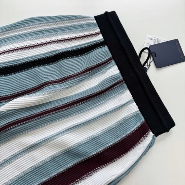 LOUIS VUITTON PANTALONCINO CELESTE E BIANCO - Image 7
