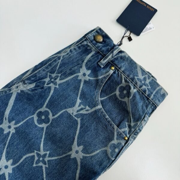 LOUIS VUITTON PANTALONCINO - Image 3