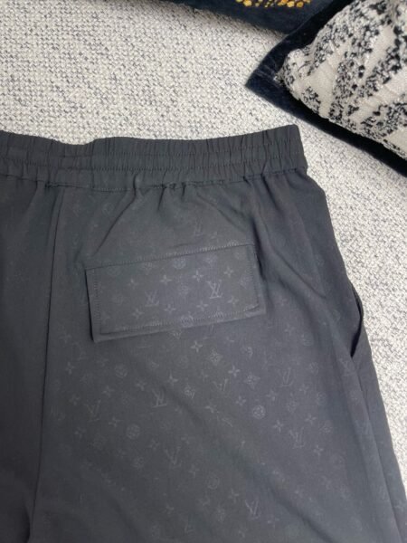 LOUIS VUITTON PANTALONCINO NERO - Image 4