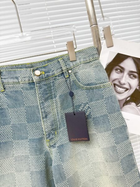 LOUIS VUITTON PANTALONCINO JEANS CHIARO - Image 5