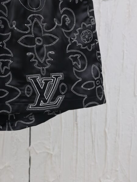 LOUIS VUITTON PANTALONCINO NERO - Image 3