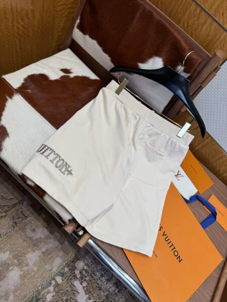 LOUIS VUITTON PANTALONCINO CREMA - Image 5